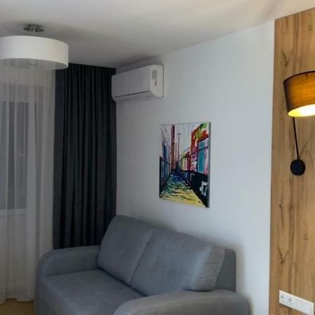 Пр Поля 110 Апартаменты Dnipro Eksteriør billede